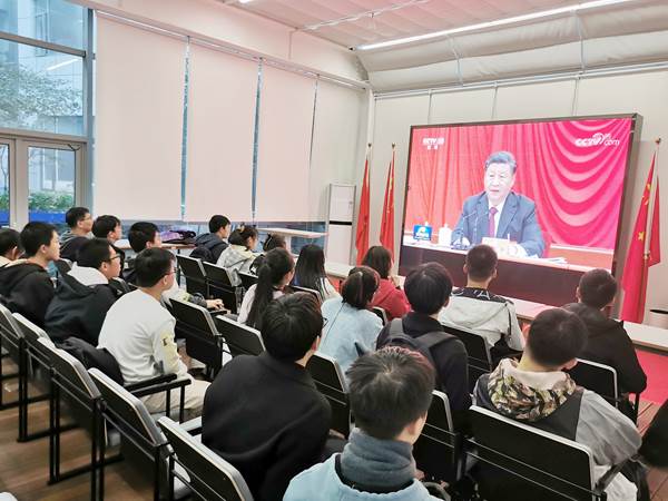 https://www.ecnu.edu.cn/__local/7/2F/57/D2D63514A328CBA9C01550EAE44_8B26B565_1D98A9.jpg