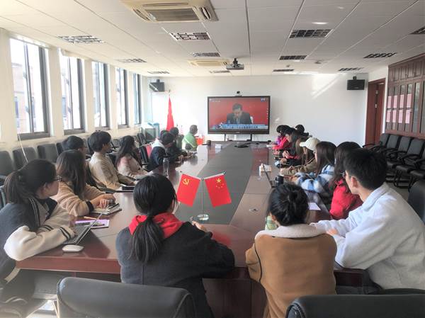 https://www.ecnu.edu.cn/__local/1/2A/74/DBA3199F95D3D6014FD6E1AE217_C139068E_1A83AC.jpg