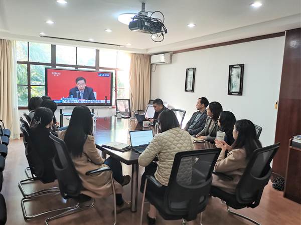 https://www.ecnu.edu.cn/__local/3/0E/2E/1ECEE07E2AC444F4D70824E0764_26CF1283_1DDD31.jpg
